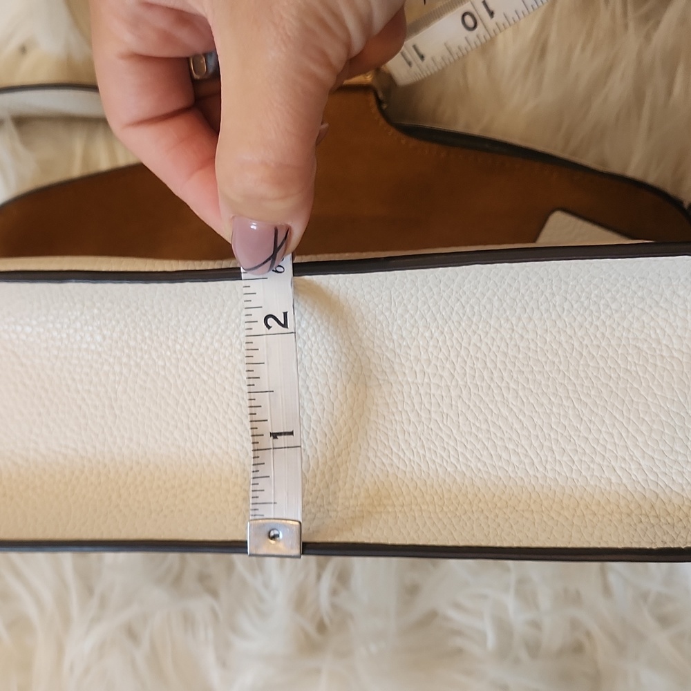 COACH Logo Closure Pebbled Leather Shoulder Bag in white/chalk/brass - Picture 17 of 17
